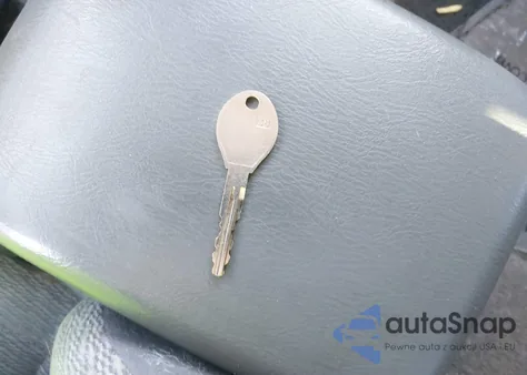 2000 Nissan Frontier King Cab Xe/King Cab Se из США, поврежденный, VIN 1N6ED26Y7YC322354